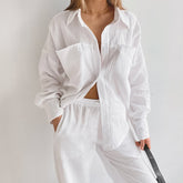 Doppellagiger französischer Pyjama-Anzug mit Kragen und langen Ärmeln aus Krepp